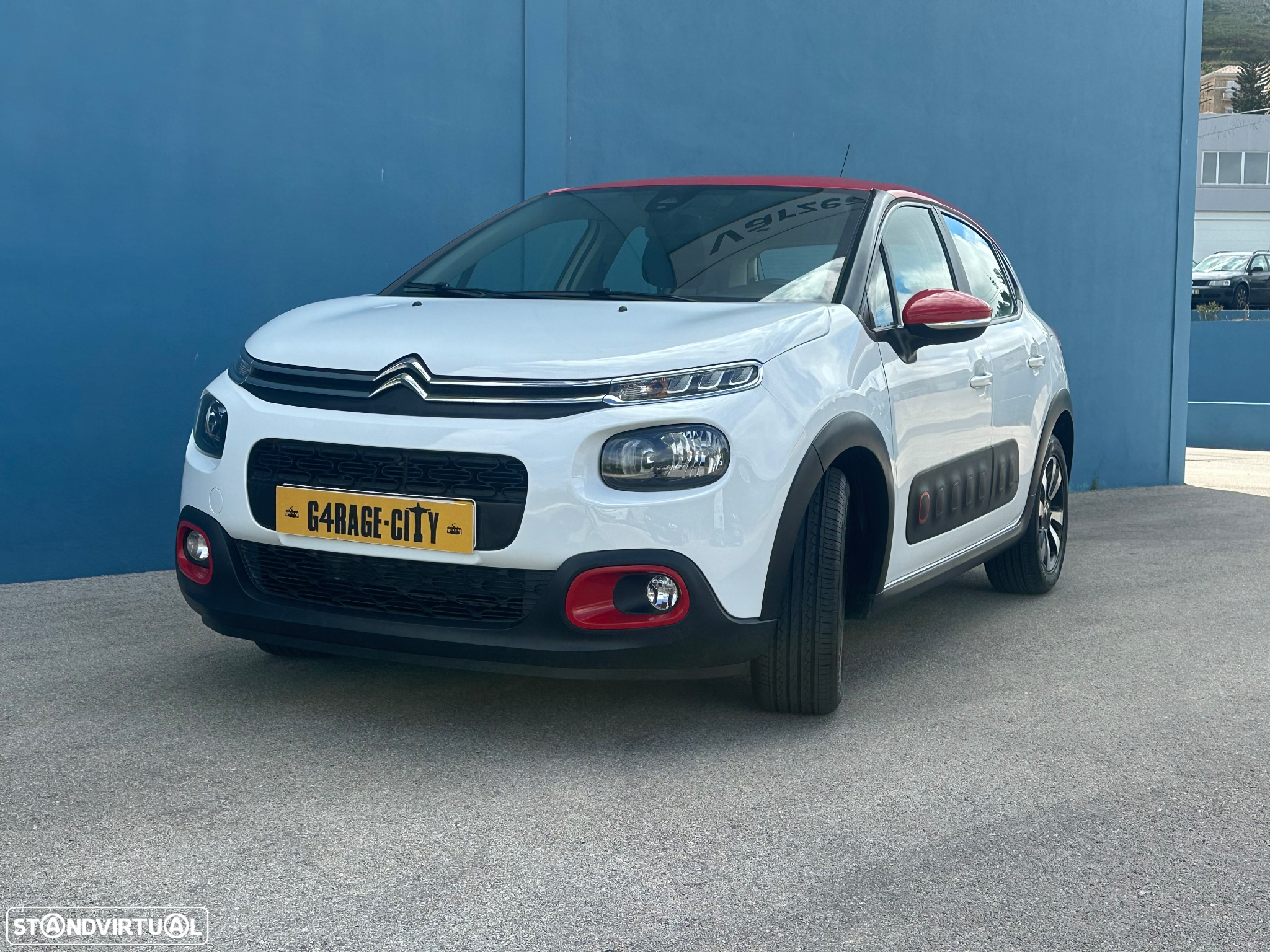Citroën C3 1.2 PureTech Shine - 2