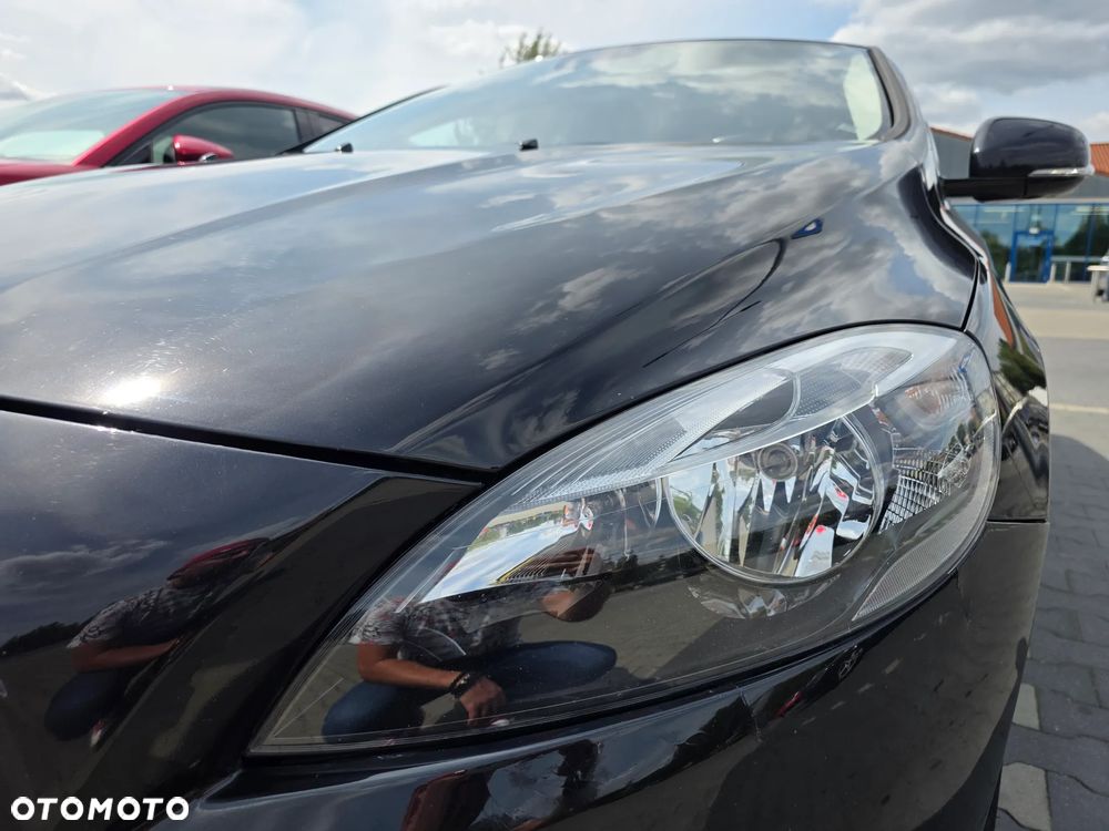 Volvo V40 D2 Momentum - 17