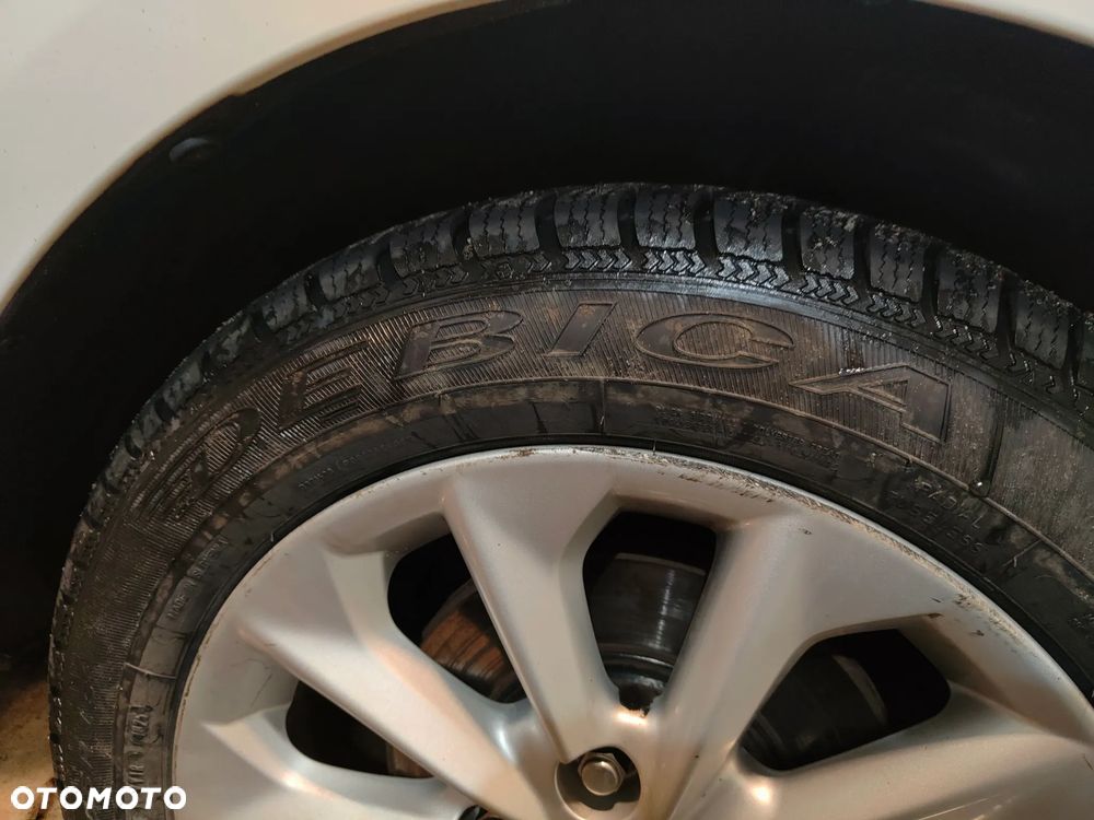 Toyota Corolla 1.8 Hybrid Comfort - 13