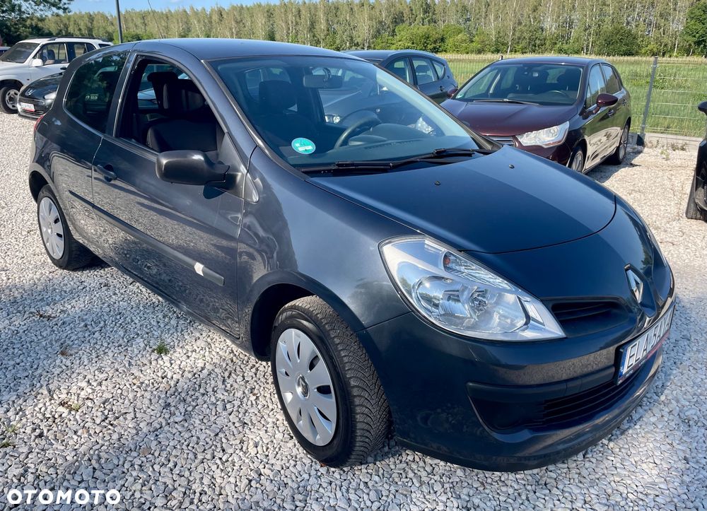 Renault Clio 1.2 16V Authentique - 19