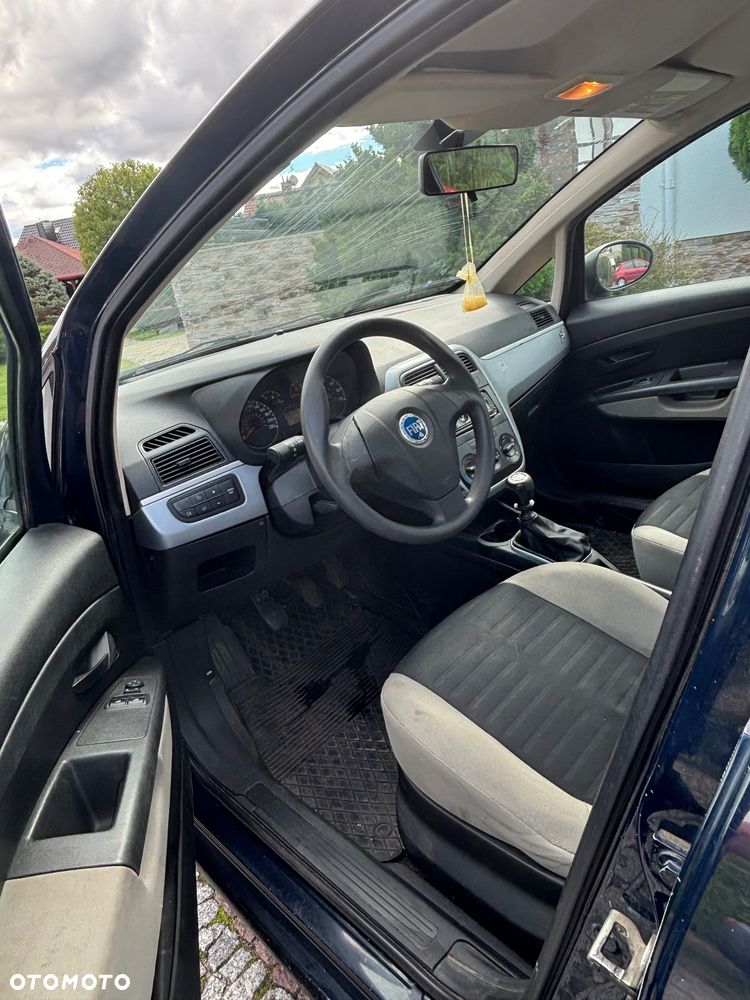 Fiat Punto 1.2 8V Active - 11