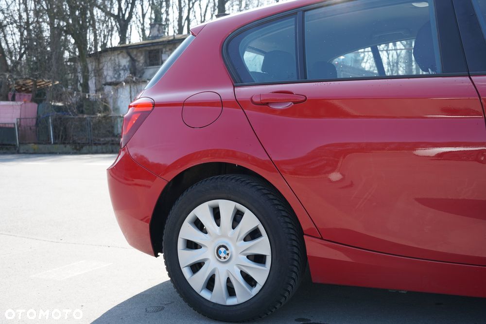 BMW Seria 1 116d - 4