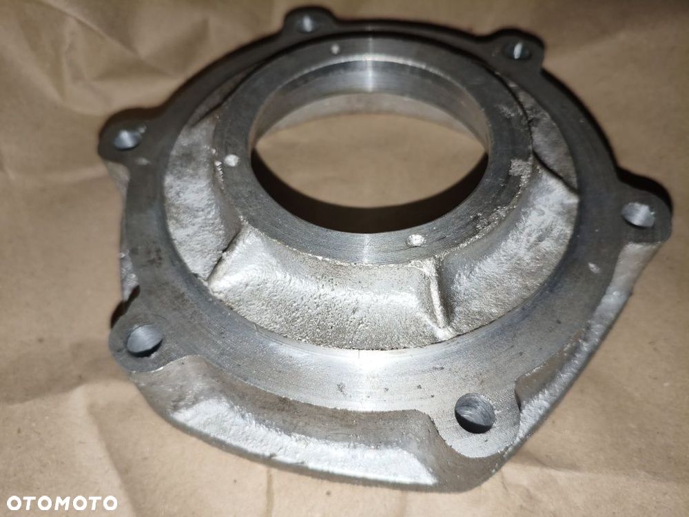 Pokrywa środkowa dyferencjału z napędem na koło wózka Dniepr16 MT12