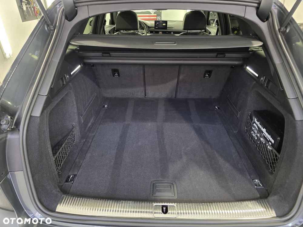 Audi A4 Avant - 32