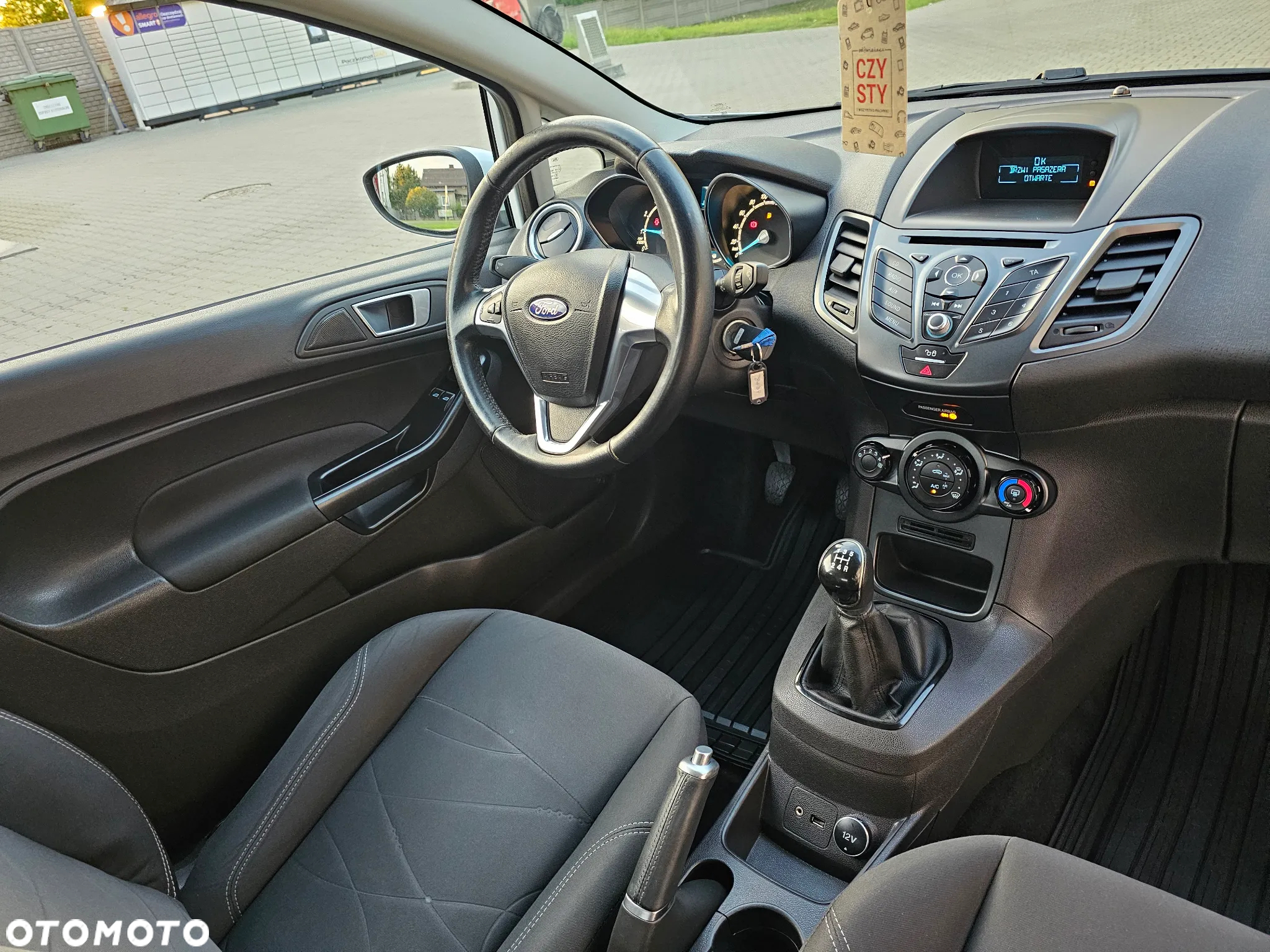 Ford Fiesta 1.25 Trend Edition - 10