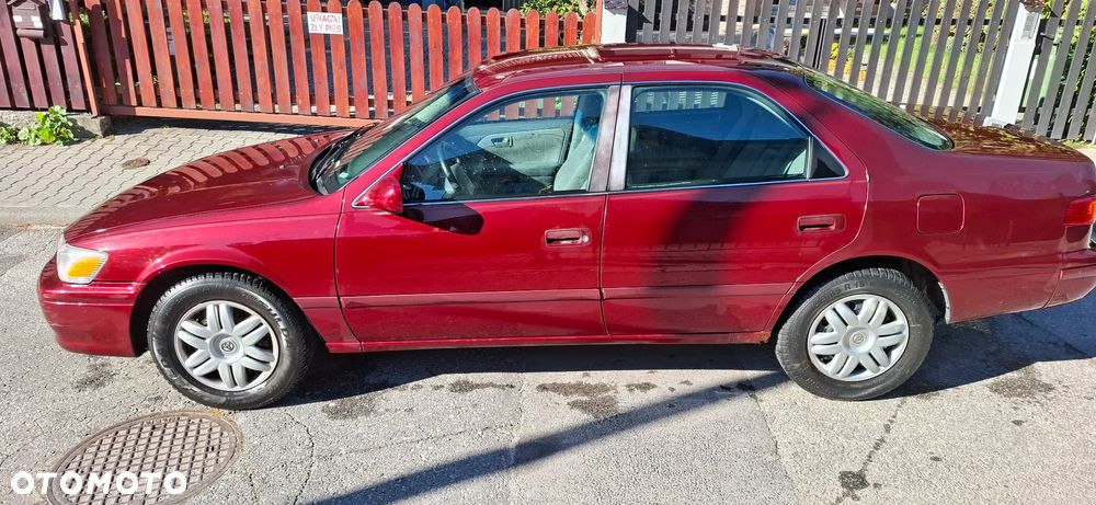 Toyota Camry 2000 photo 5