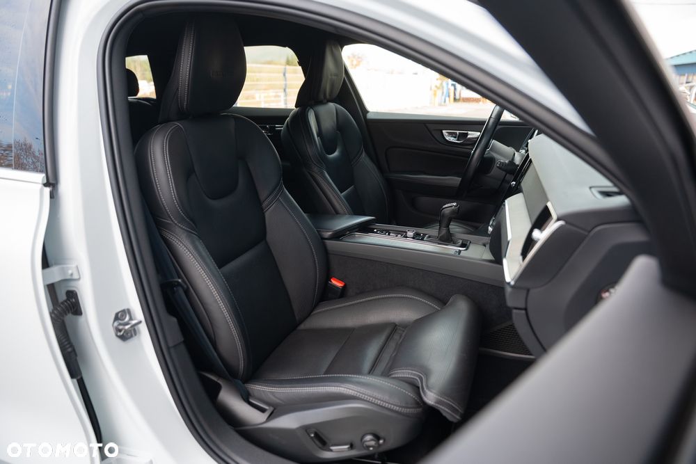Volvo V60 D3 Inscription - 25