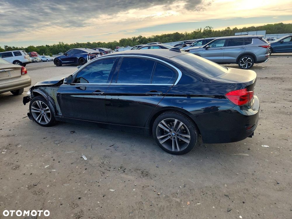 BMW 330 Xi 2018 photo 2