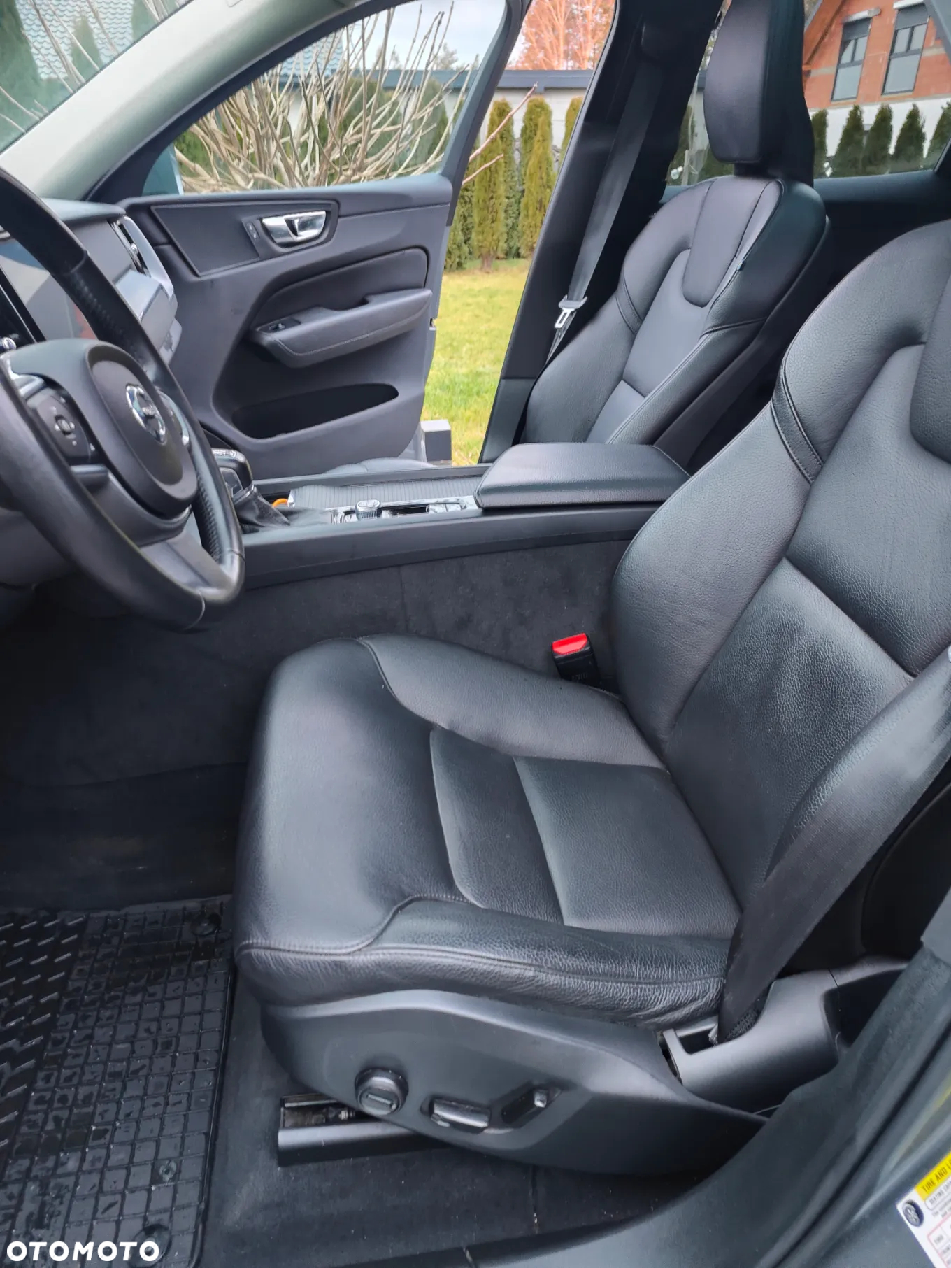 Volvo XC 60 T6 GPF AWD Momentum - 6