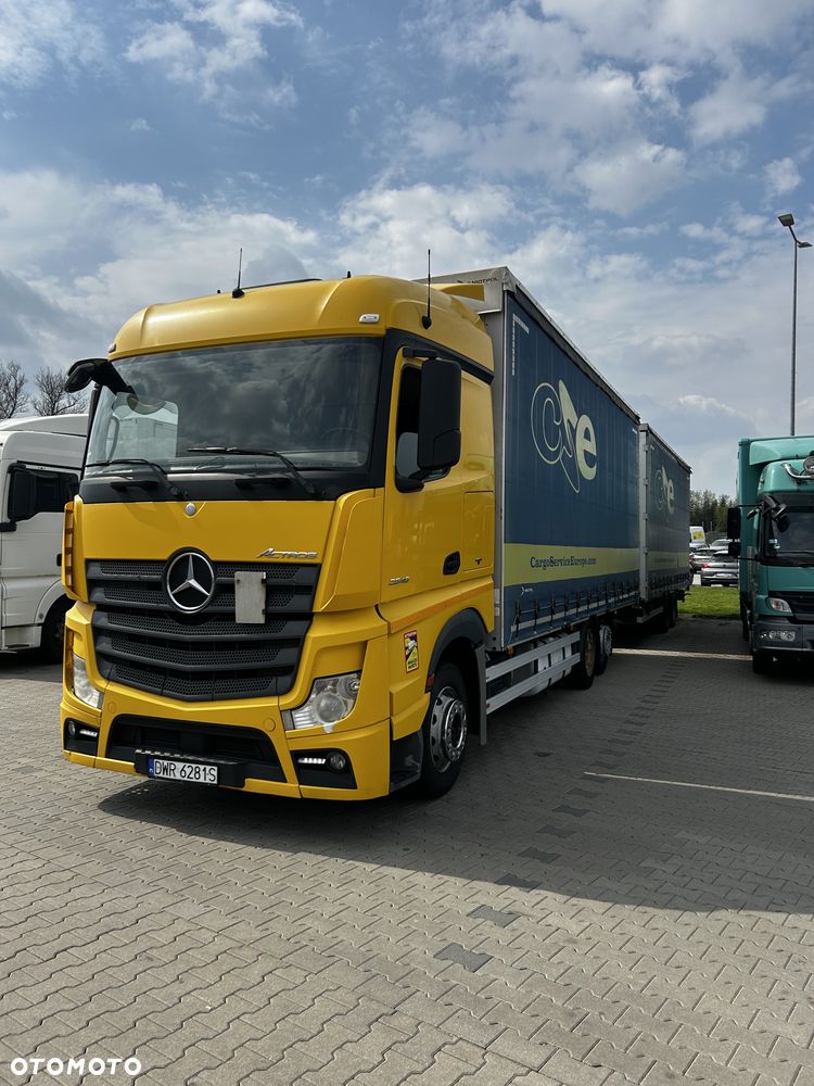 Mercedes-Benz Actros - 3