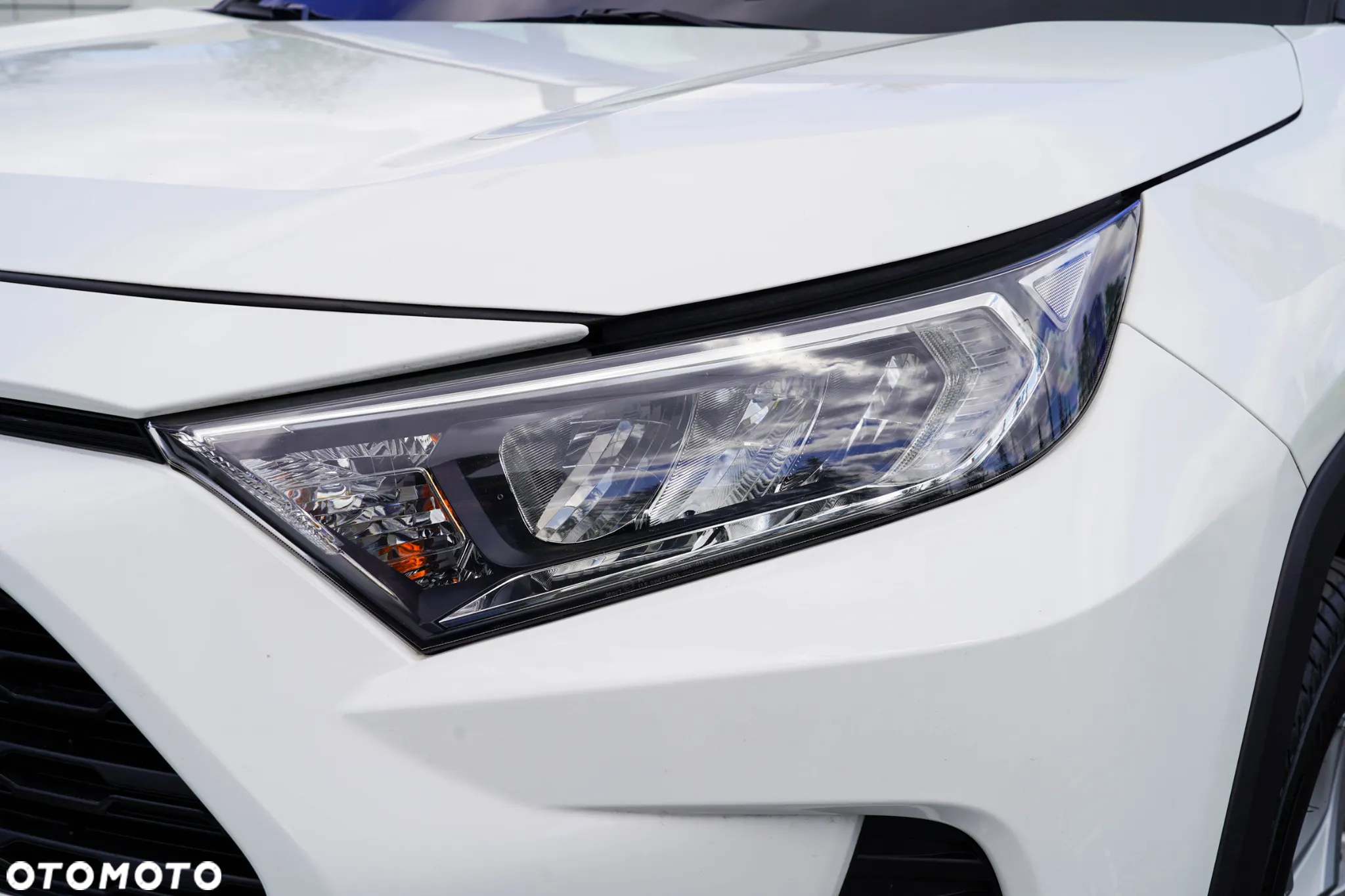 Toyota RAV4 2.5 Hybrid Active 4x2 - 7
