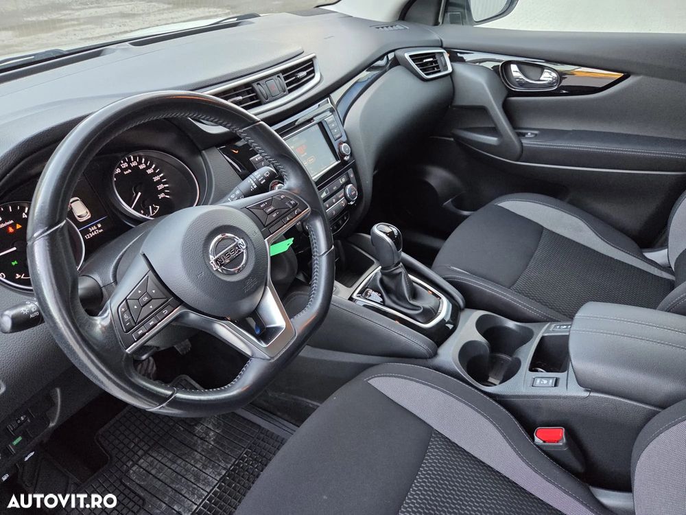 Nissan Qashqai 1.5 DCI DCT TEKNA - 3