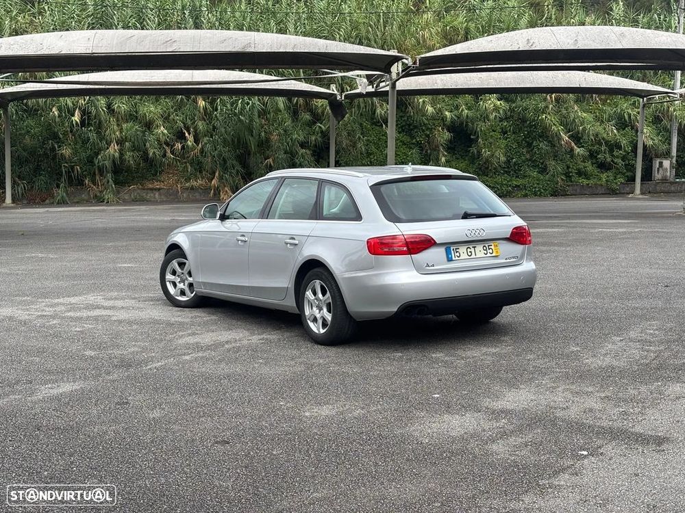 Audi A4 Avant 2.0 TDI Business Line Plus - 6