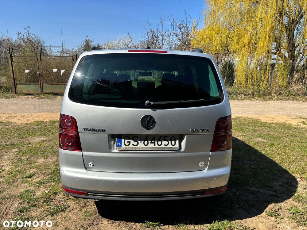 Volkswagen Touran 2.0 TDI DPF Highline - 5
