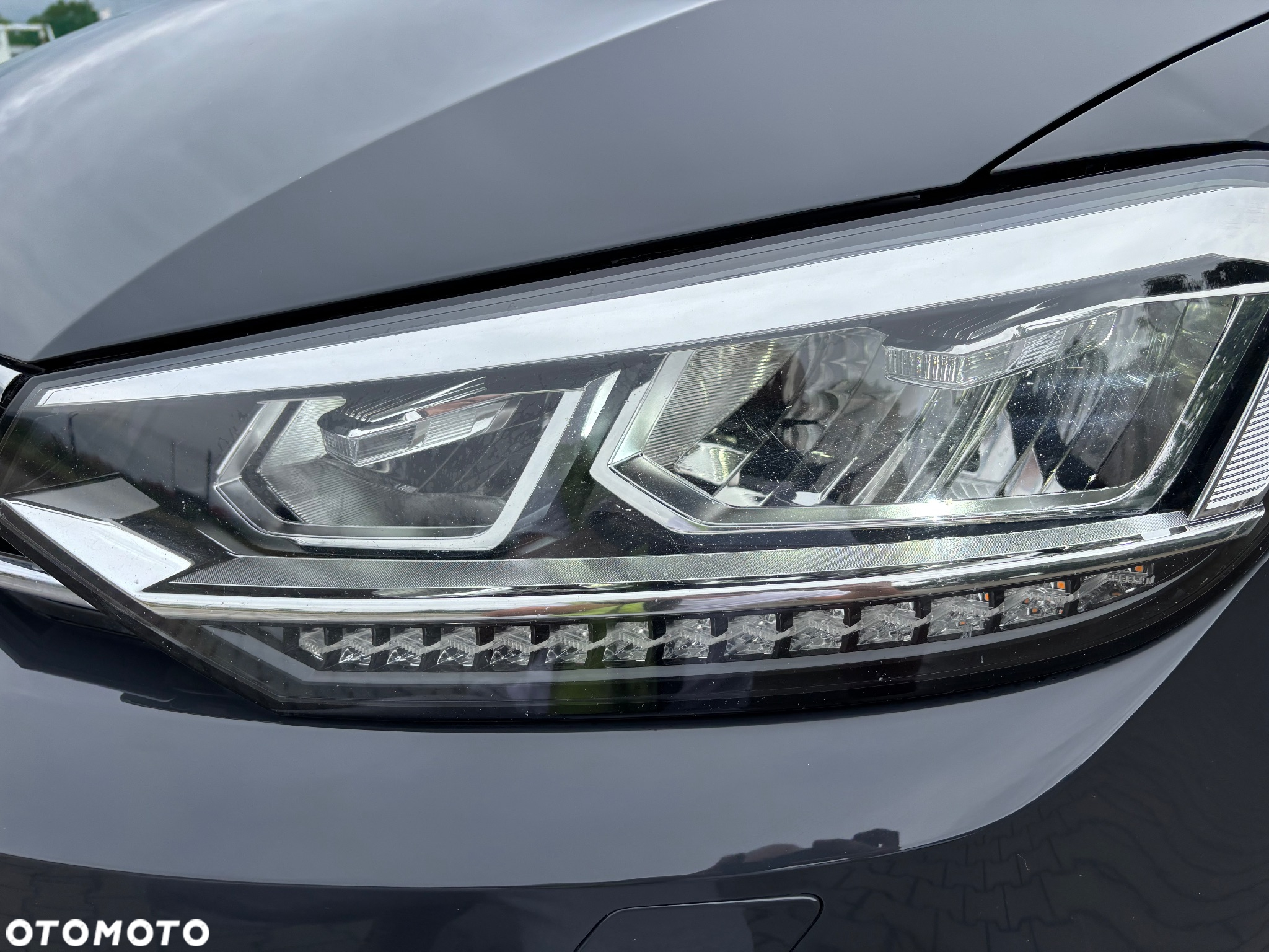 Volkswagen Touran 2.0 TDI SCR DSG Comfortline - 8