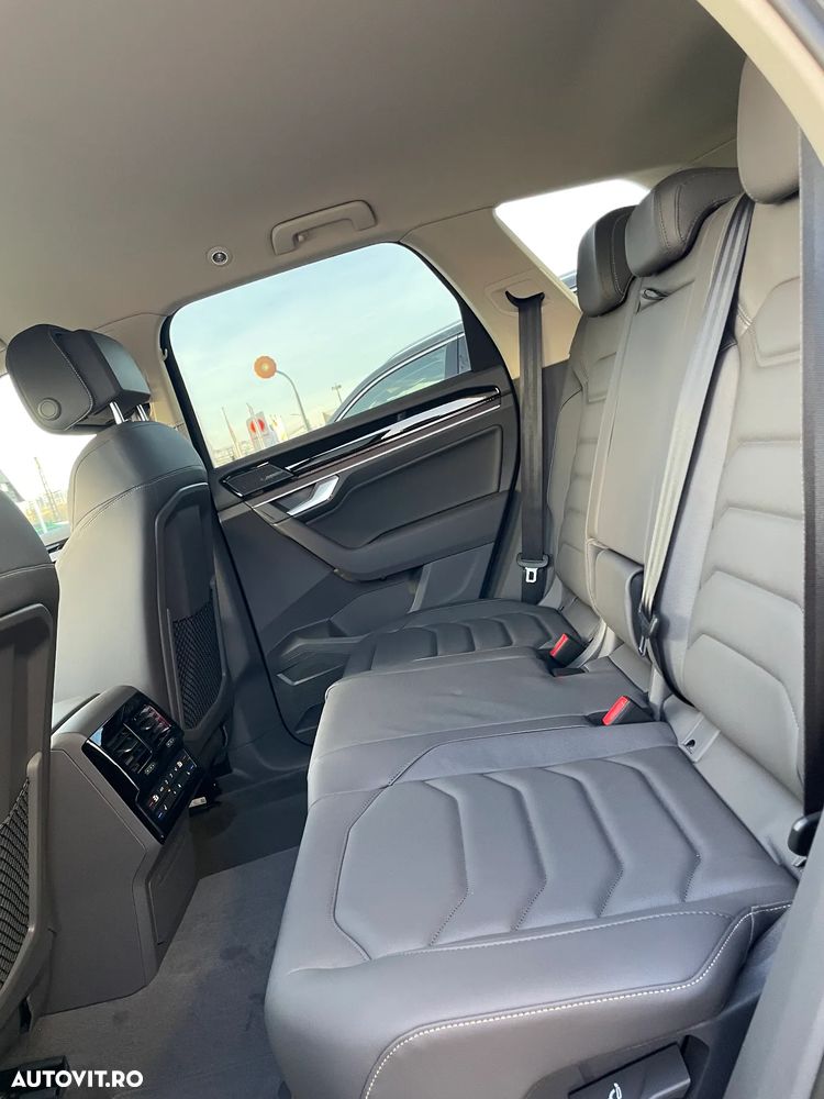 Volkswagen Touareg V6 TDI Elegance - 22