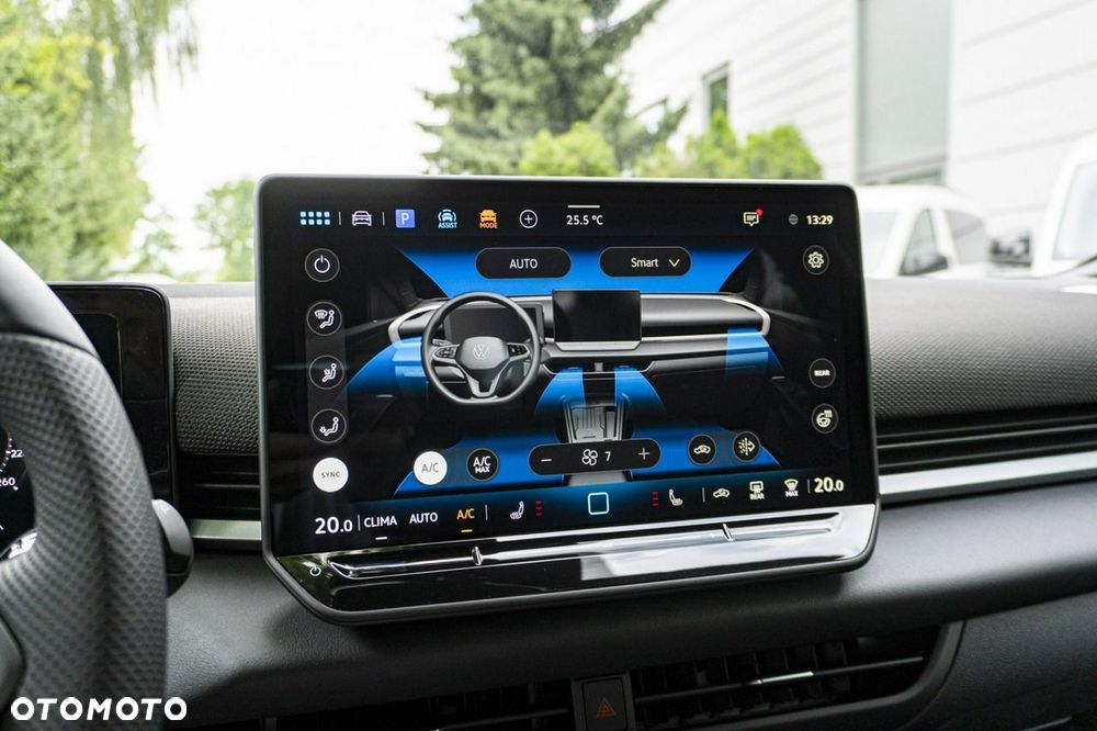 Volkswagen T-Roc - 32