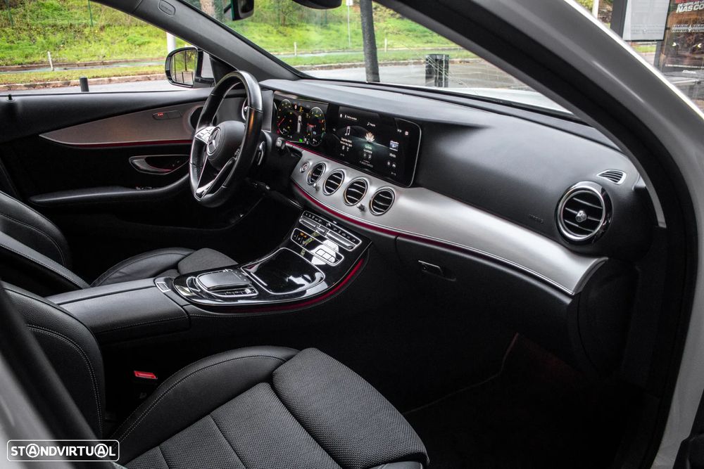 Mercedes-Benz E 300 de Avantgarde 4Matic - 26