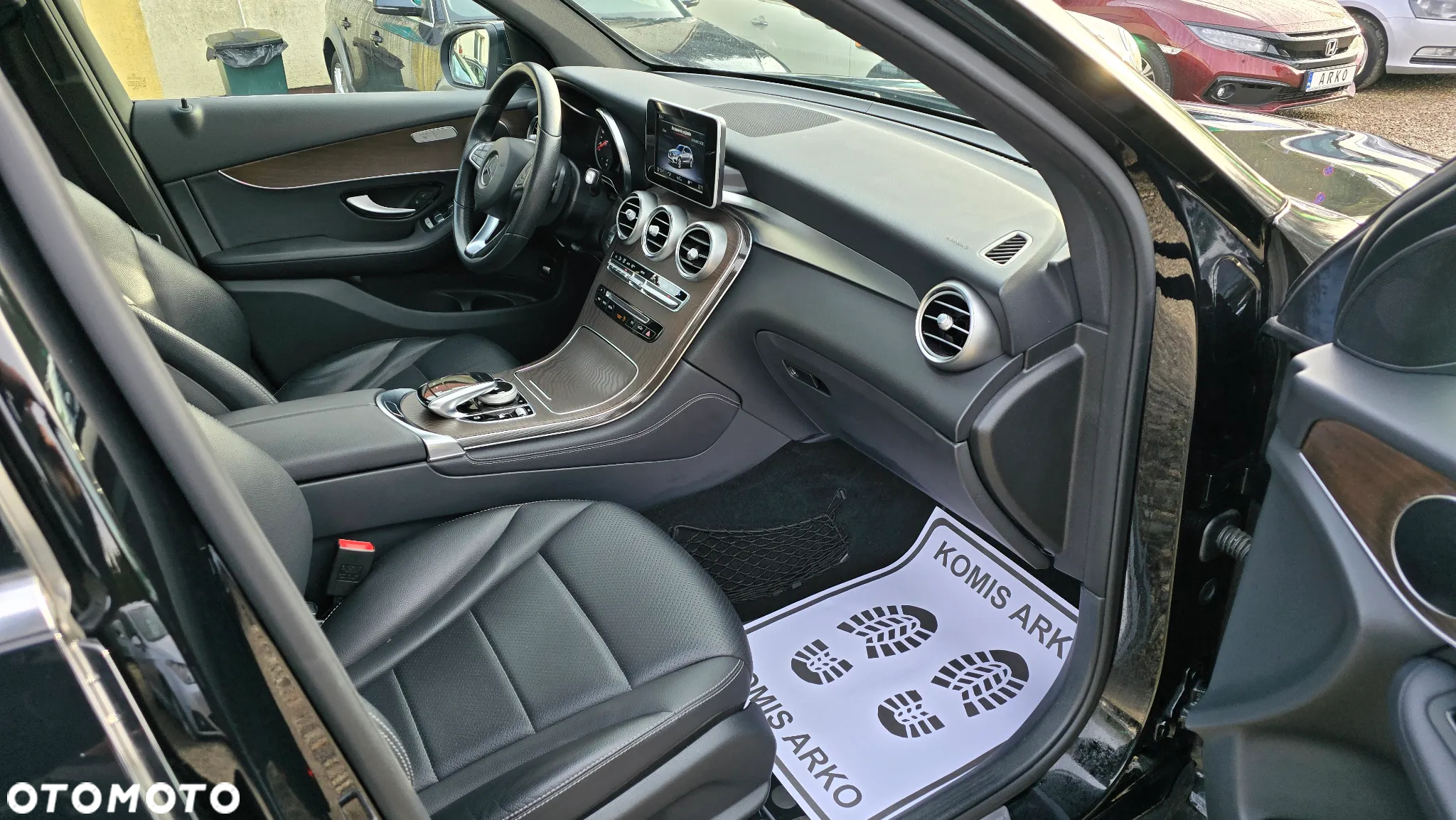 Mercedes-Benz GLC 220 d 4Matic 9G-TRONIC - 13