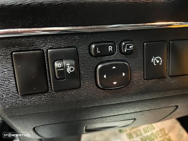 Toyota Avensis SW 2.0 D-4D Exclusive +Pele+GPS - 12