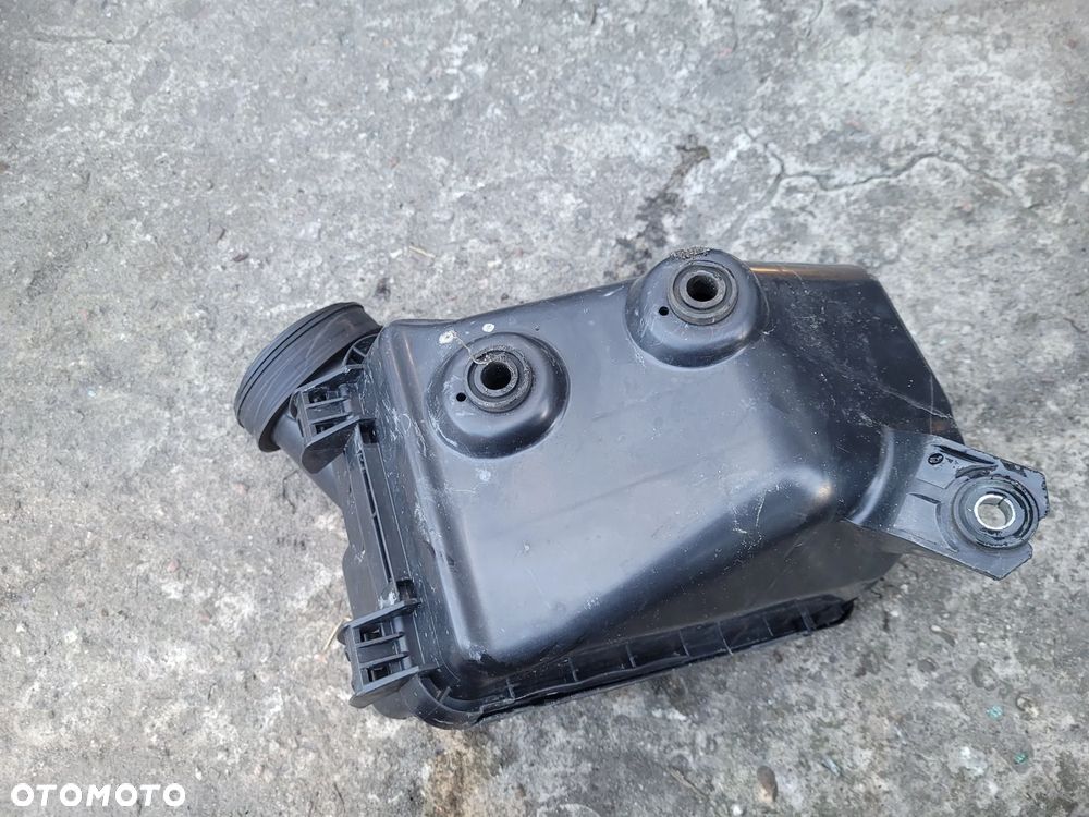 Obudowa filtra powietrza Mitsubishi ASX 1,8 DI-D 2011r 1525A021 - 5