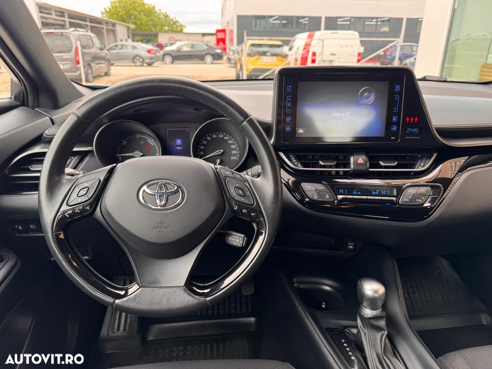 Toyota C-HR 1.8 HSD 122 CP 4x2 CVT Cult - 14