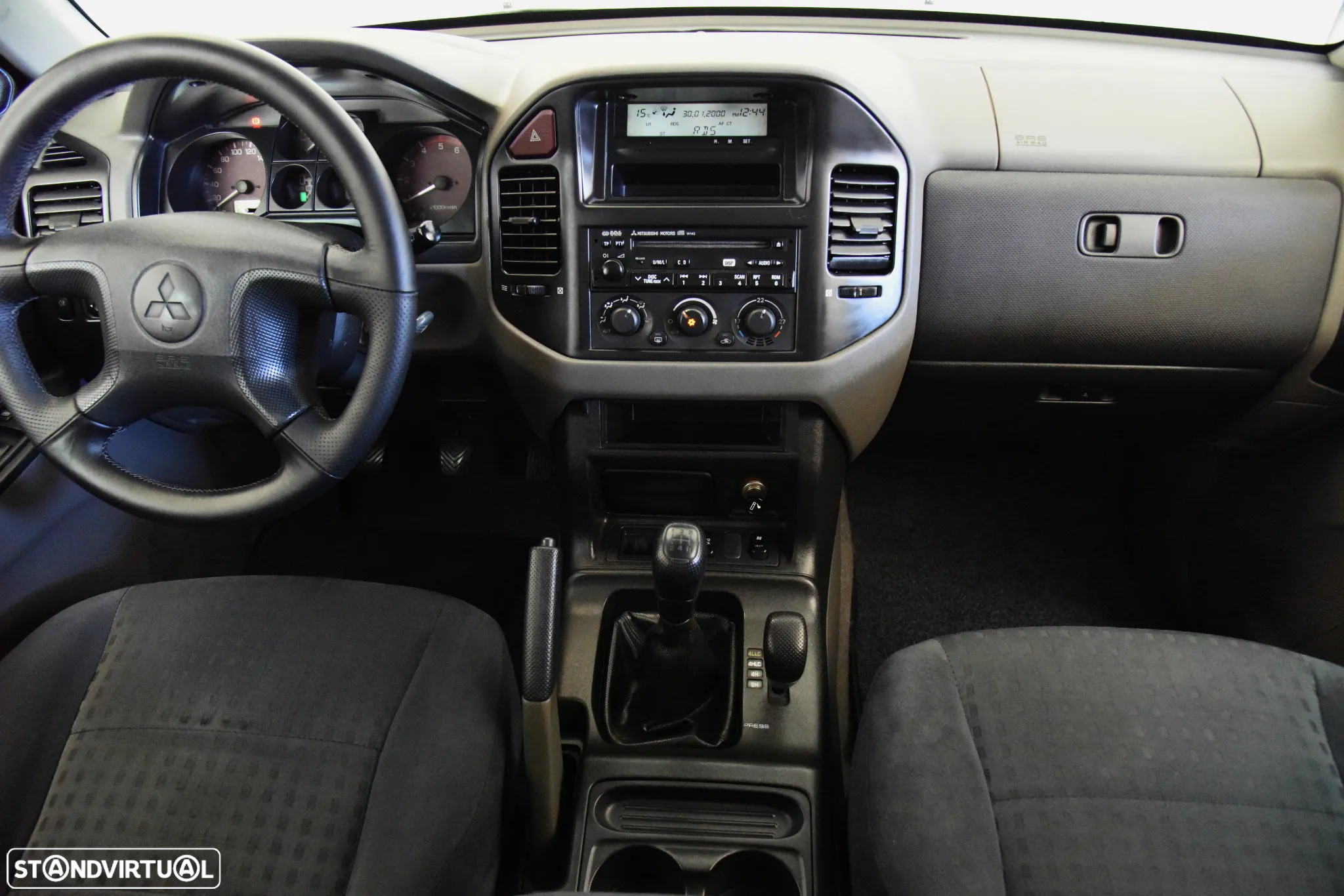 Mitsubishi Pajero 3.2 DI-D GLS Longo - 13