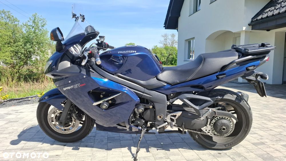Triumph Sprint - 1