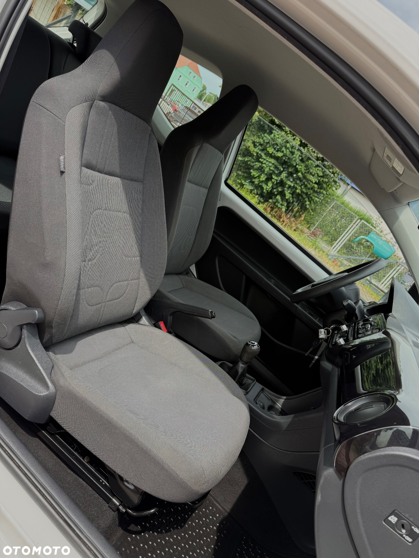 Volkswagen up! 1.0 beats - 28
