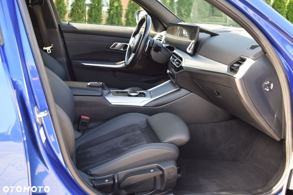 BMW Seria 3 320d xDrive M Sport sport - 17