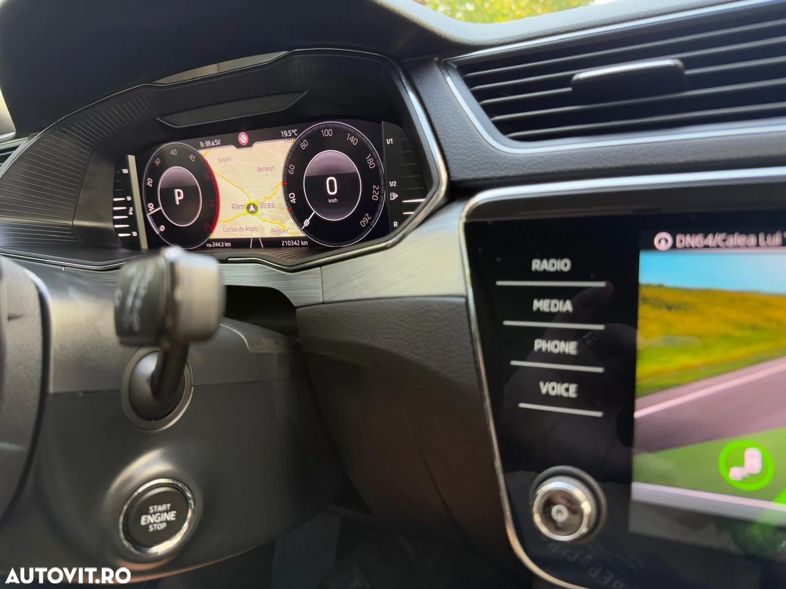 Skoda Superb 2.0 TDI DSG Ambition - 9