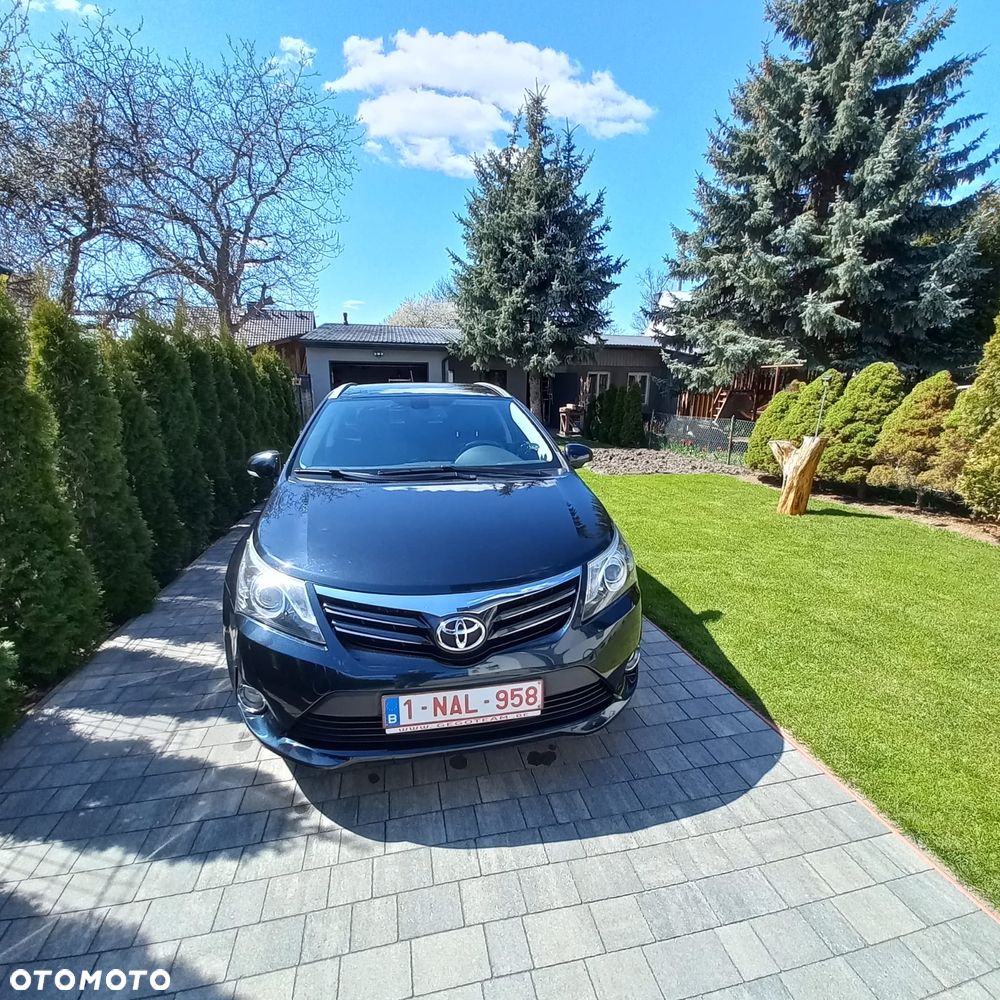 Toyota Avensis 1.6 - 3