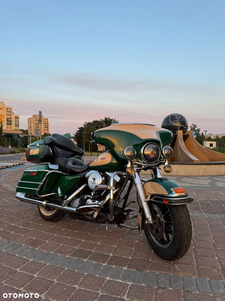 Harley-Davidson FLHTCU Ultra - 1