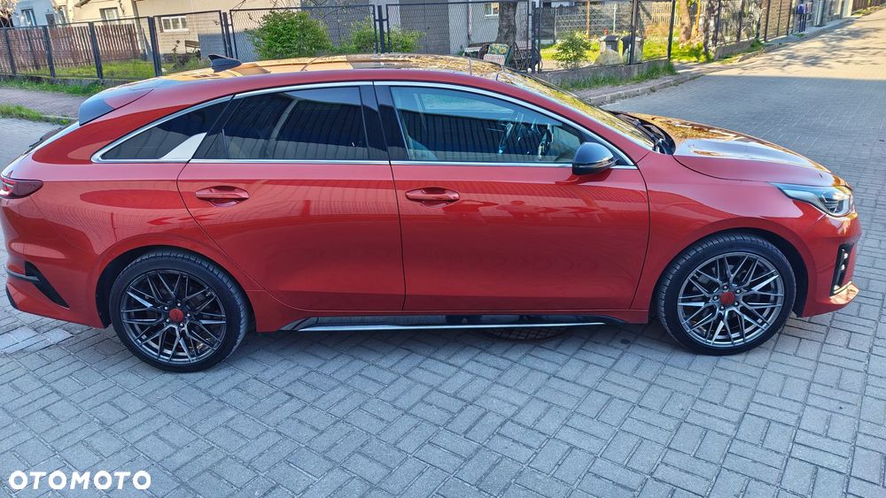 Kia ProCeed 1.5 T-GDI DCT7 OPF (48V Mild Hybrid) GT Line - 16