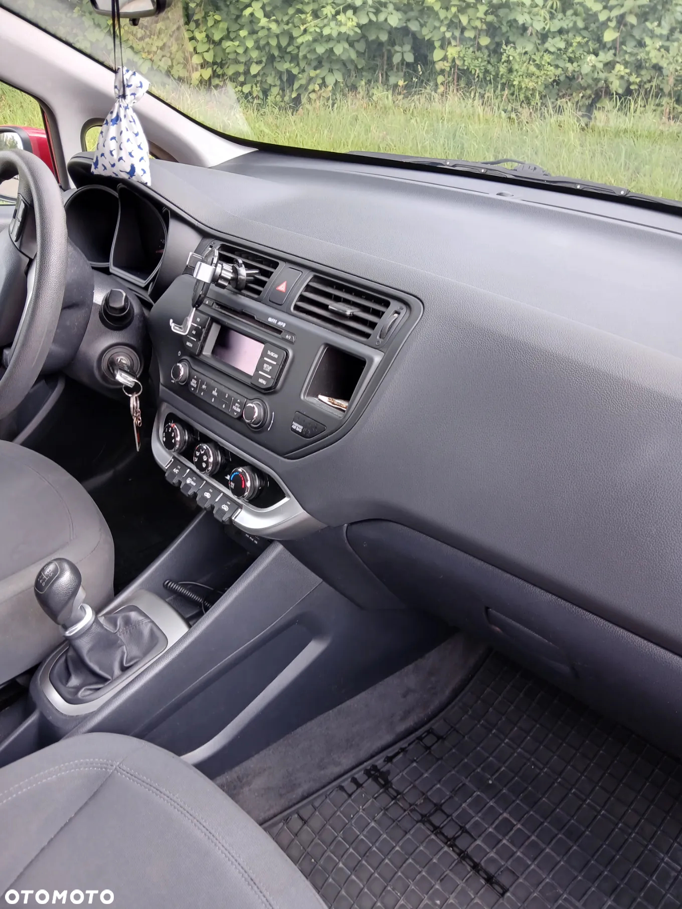 Kia Rio 1.4 M - 8