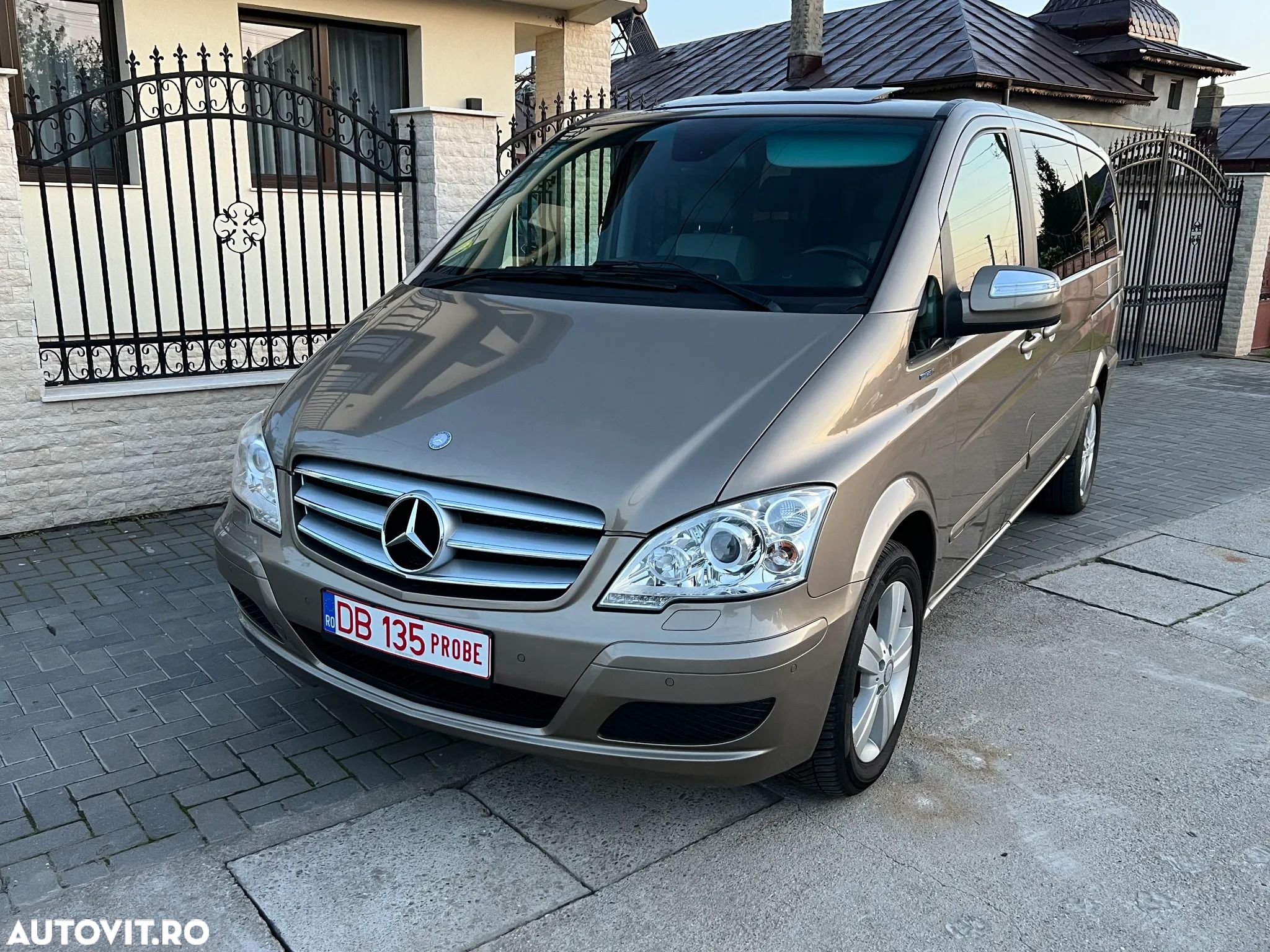 Mercedes-Benz Viano 2.2 CDI DPF lang Automatik Ambiente - 1