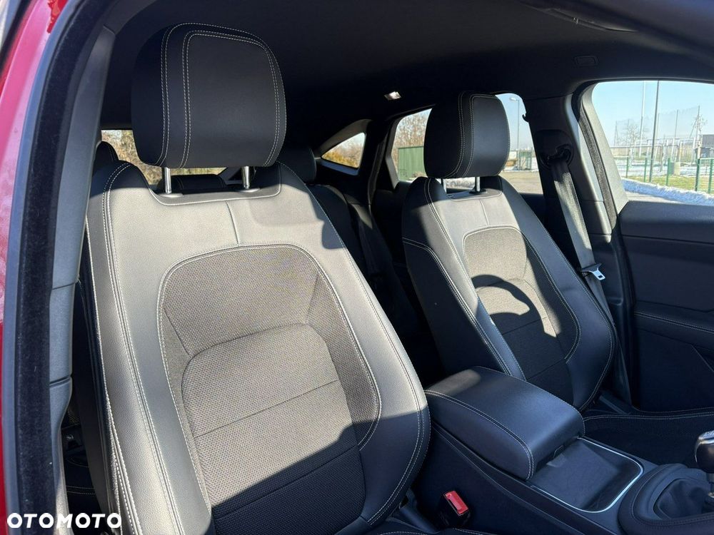 Jaguar E-Pace D150 R-Dynamic - 19