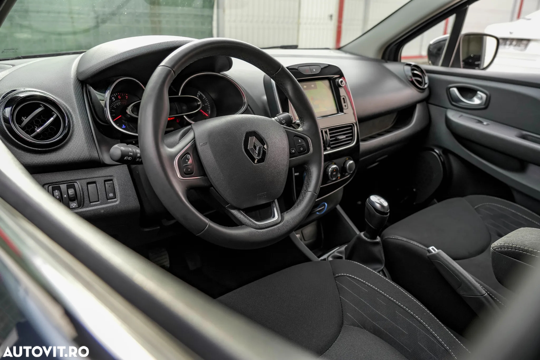 Renault Clio Grandtour Energy TCe 90 Start & Stop LIMITED 2018 - 6