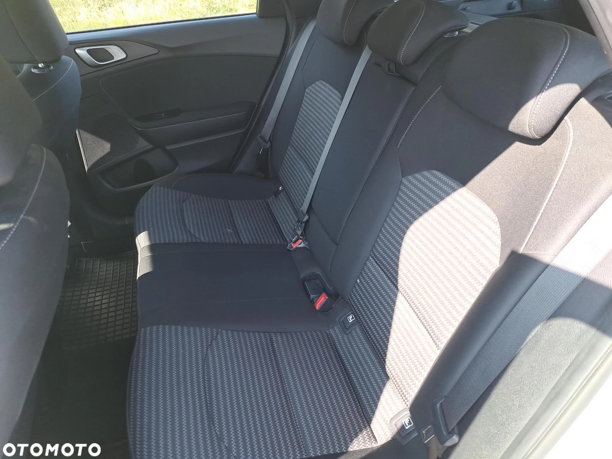 Kia Ceed 1.5 T-GDI M DCT - 17