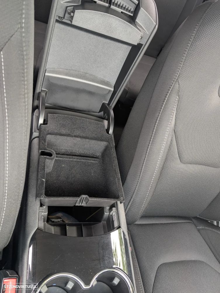 Ford S-Max 2.0 TDCi Titanium - 25