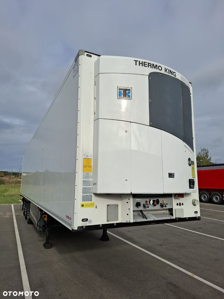 Schmitz Cargobull SKO - 7