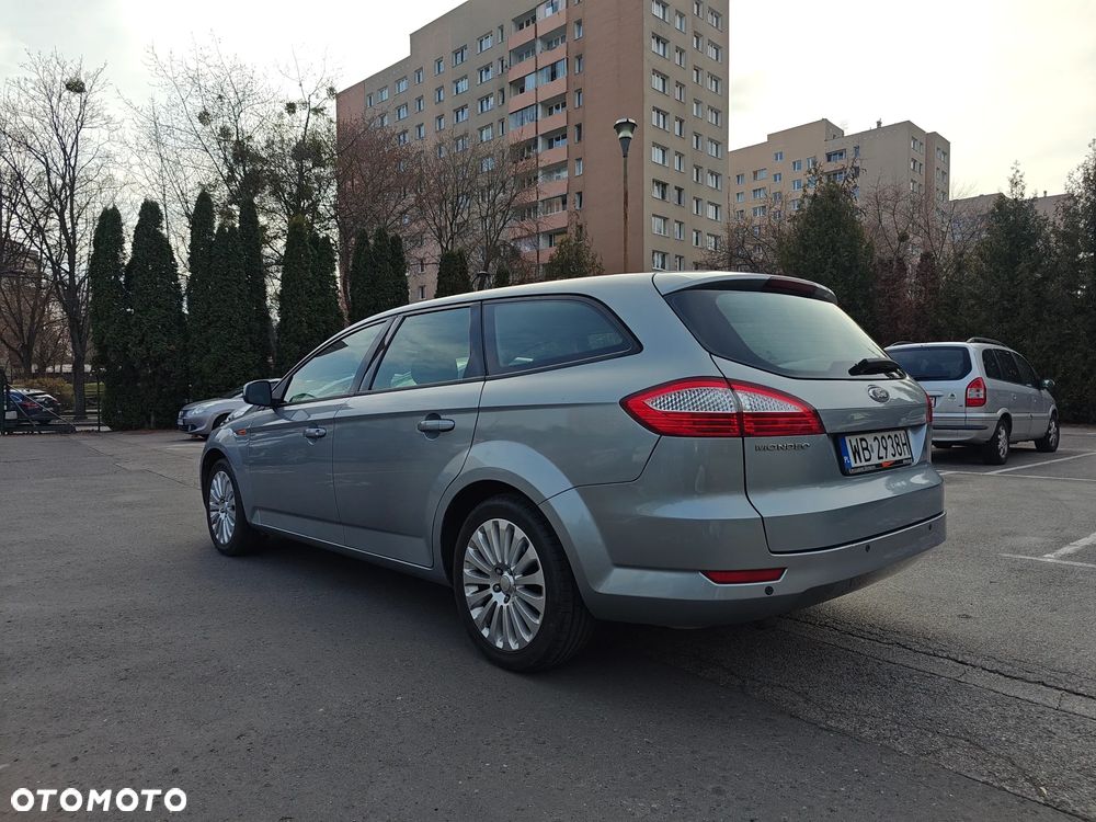 Ford Mondeo - 17