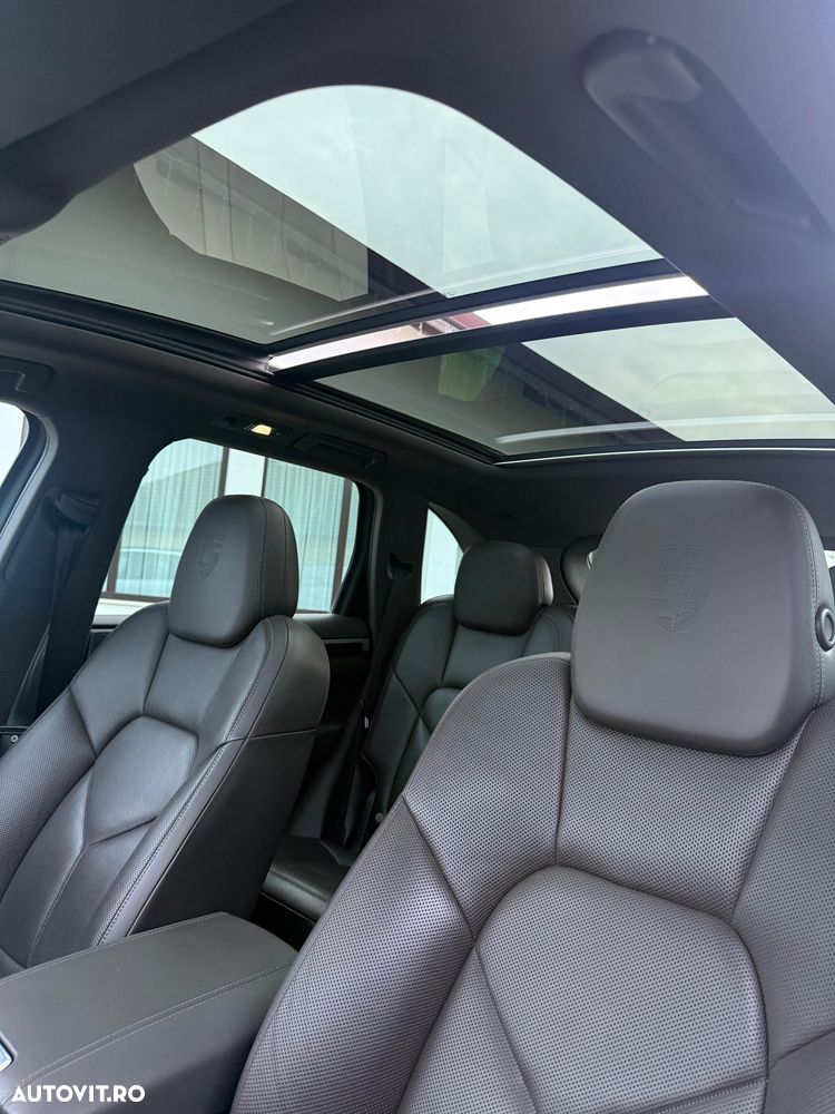 Porsche Cayenne - 13