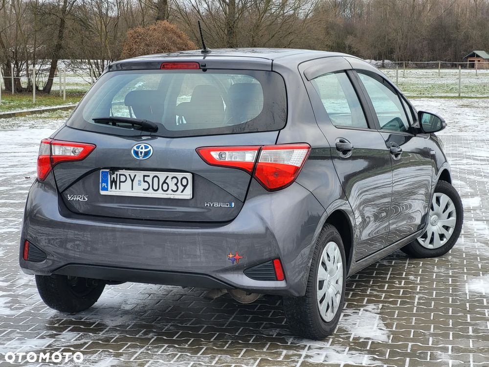 Toyota Yaris - 10