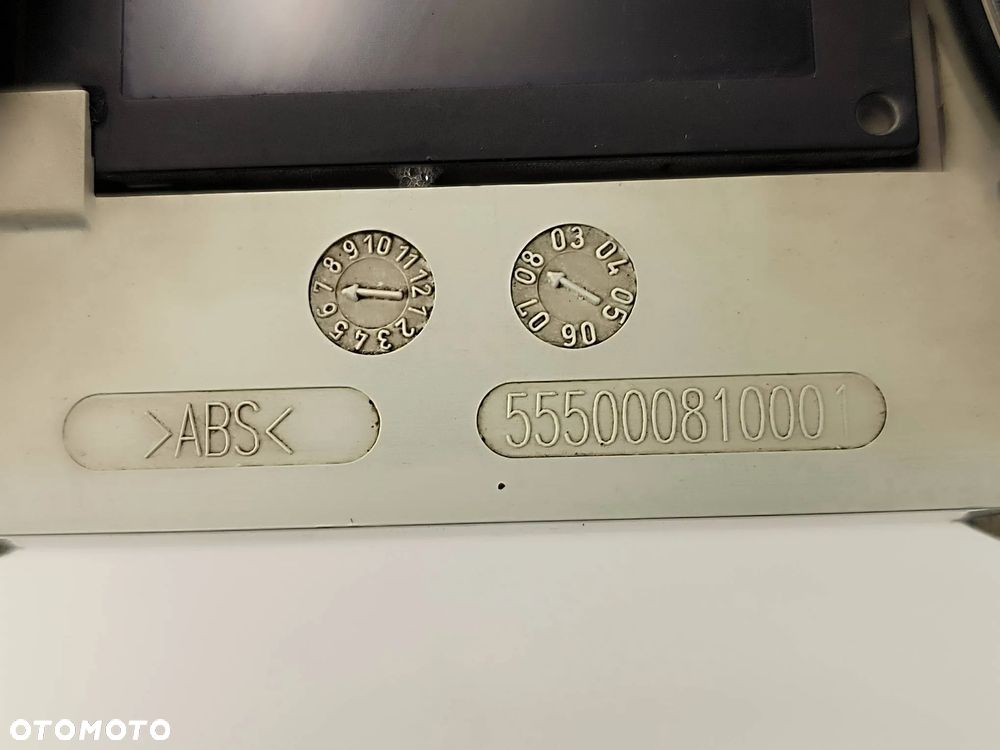 Licznik zegar 250887 (USA) Maserati Quattroporte V lift 2009 - 7