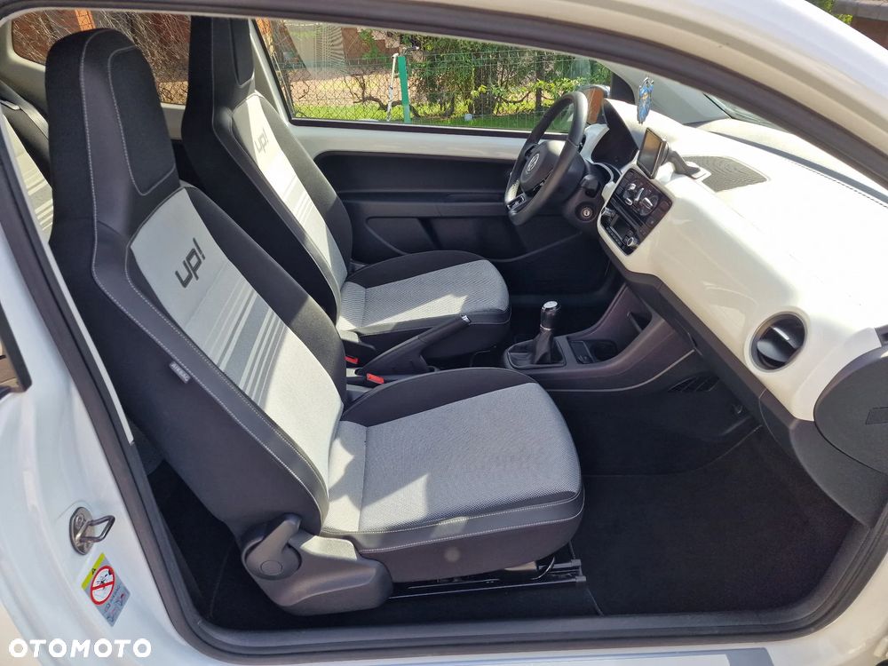 Volkswagen up! 1.0 black - 15