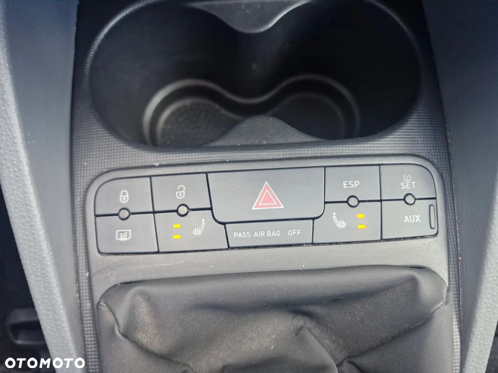 Seat Ibiza SC 1.4 16V Style - 18