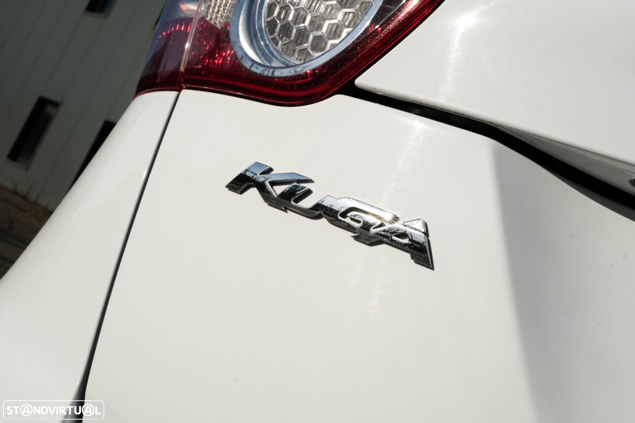 Ford Kuga 2.0 TDCi Titanium - 8