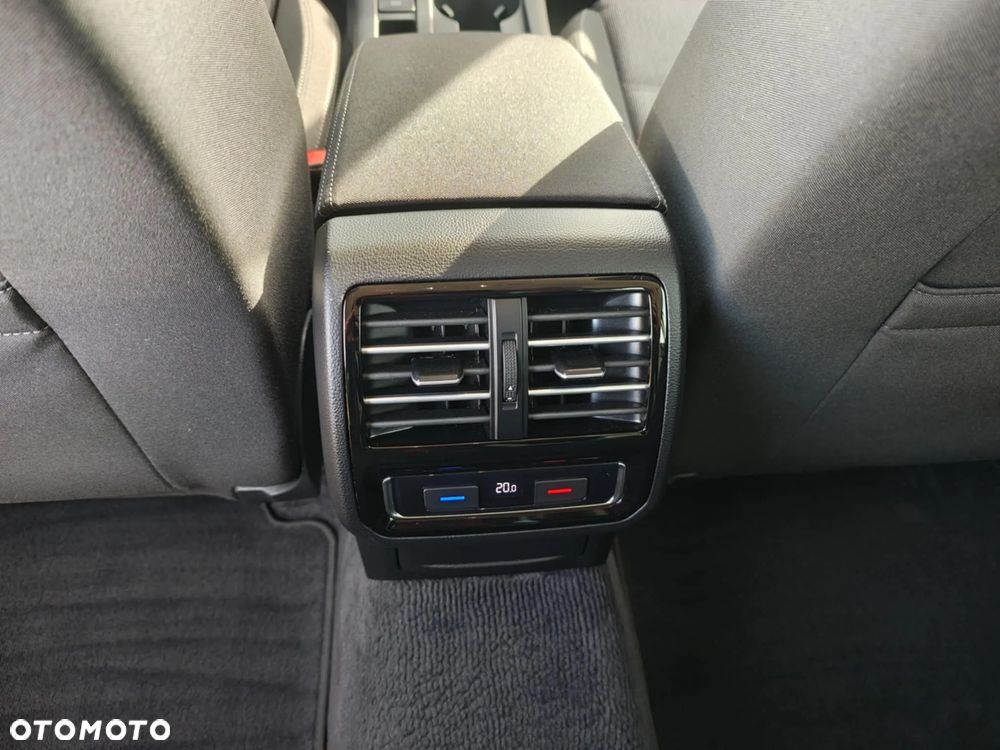 Volkswagen Passat 2.0 TDI BMT SCR Comfortline DSG7 - 23