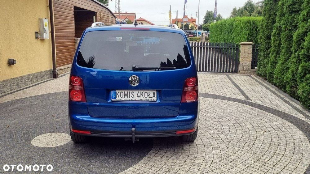 Volkswagen Touran - 5